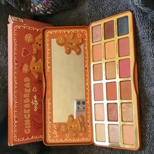 Too Faced gingerbread extra spicy pallette